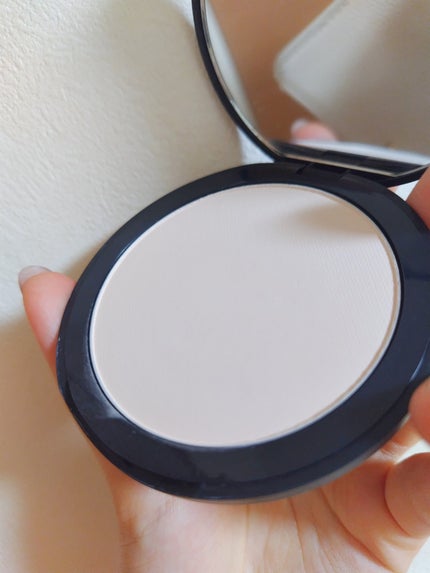 NARS ソフトマット アドバンスト パーフェクティングパウダーのクチコミ「NARS ソフトマット アドバンスト パーフェクティングパウダー03122 (明るい肌用)
.....」(2枚目)