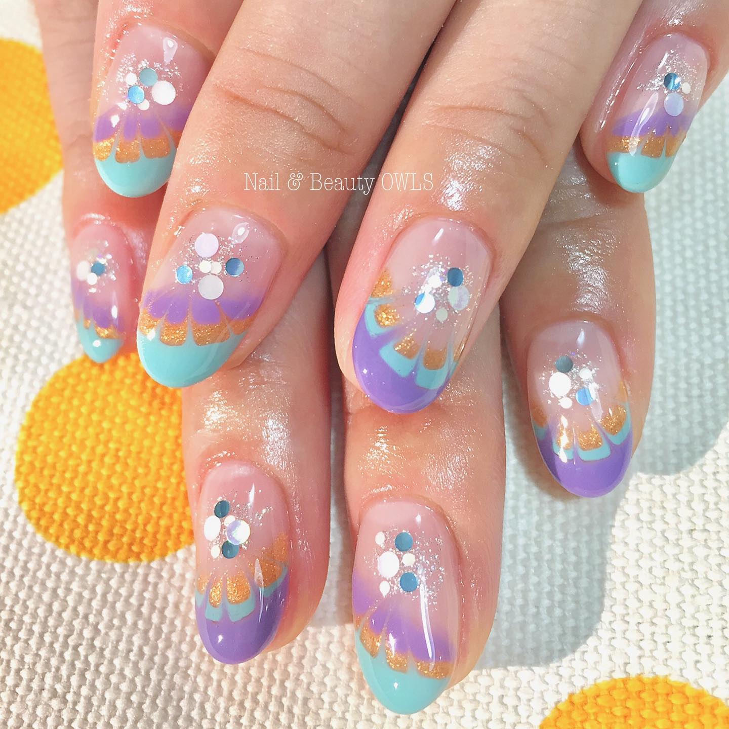 #カラフルネイル,#個性的ネイル,#個性派ネイル,#シンプルネイル,#ピーコックネイルのネイルデザイン