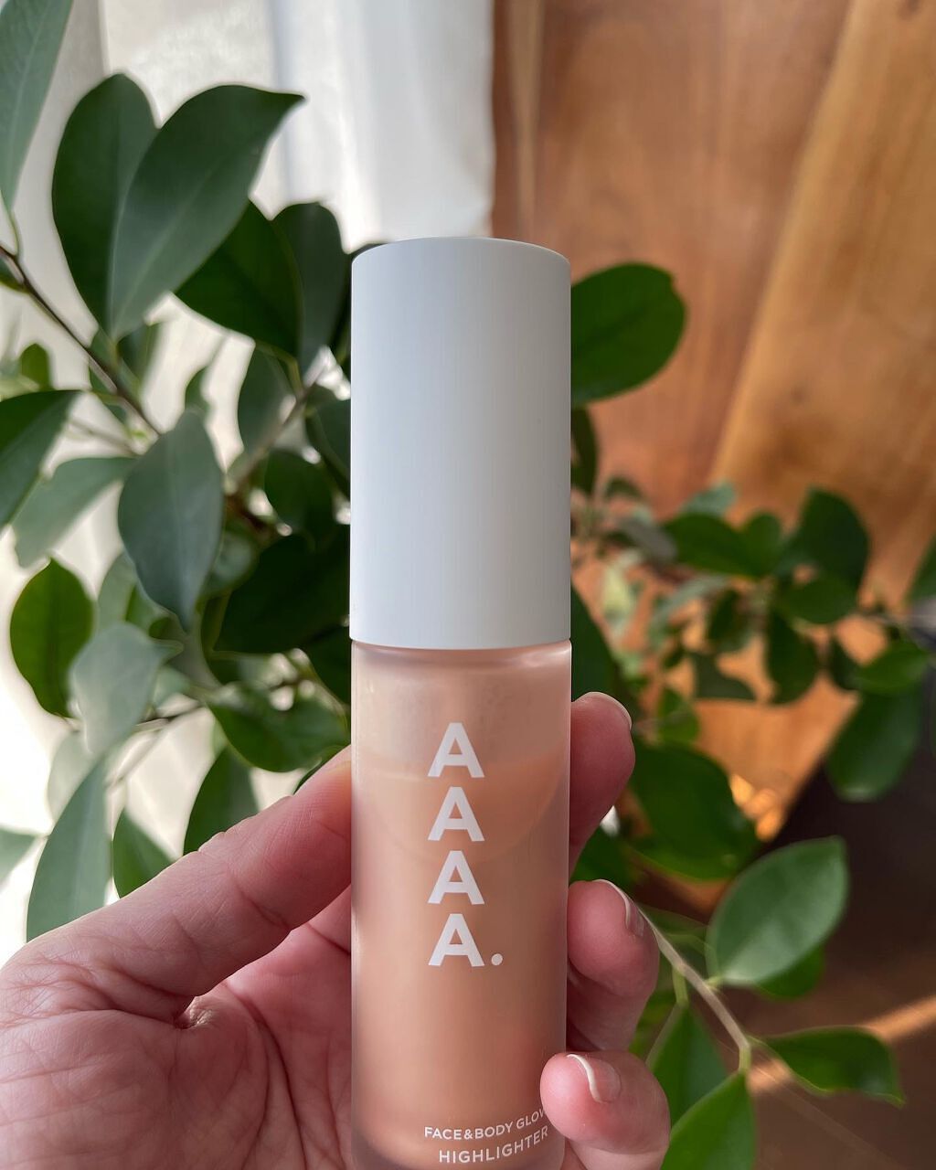 けいこ on LIPS 「ようやく暖かくなってきたので、早速春っぽいアイテムもゲット🌷顔..」(1枚目)