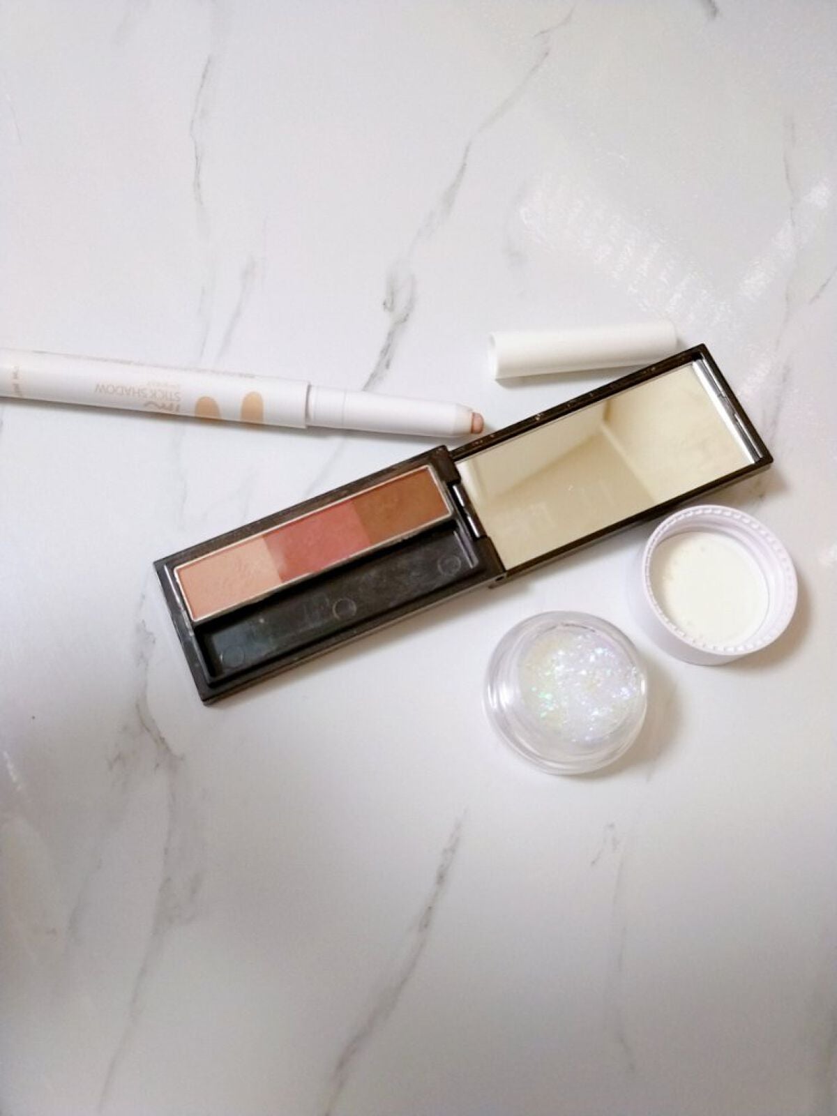 アイムスティックシャドウシマー/i’m meme/スティックアイシャドウを使ったクチコミ(1枚目)