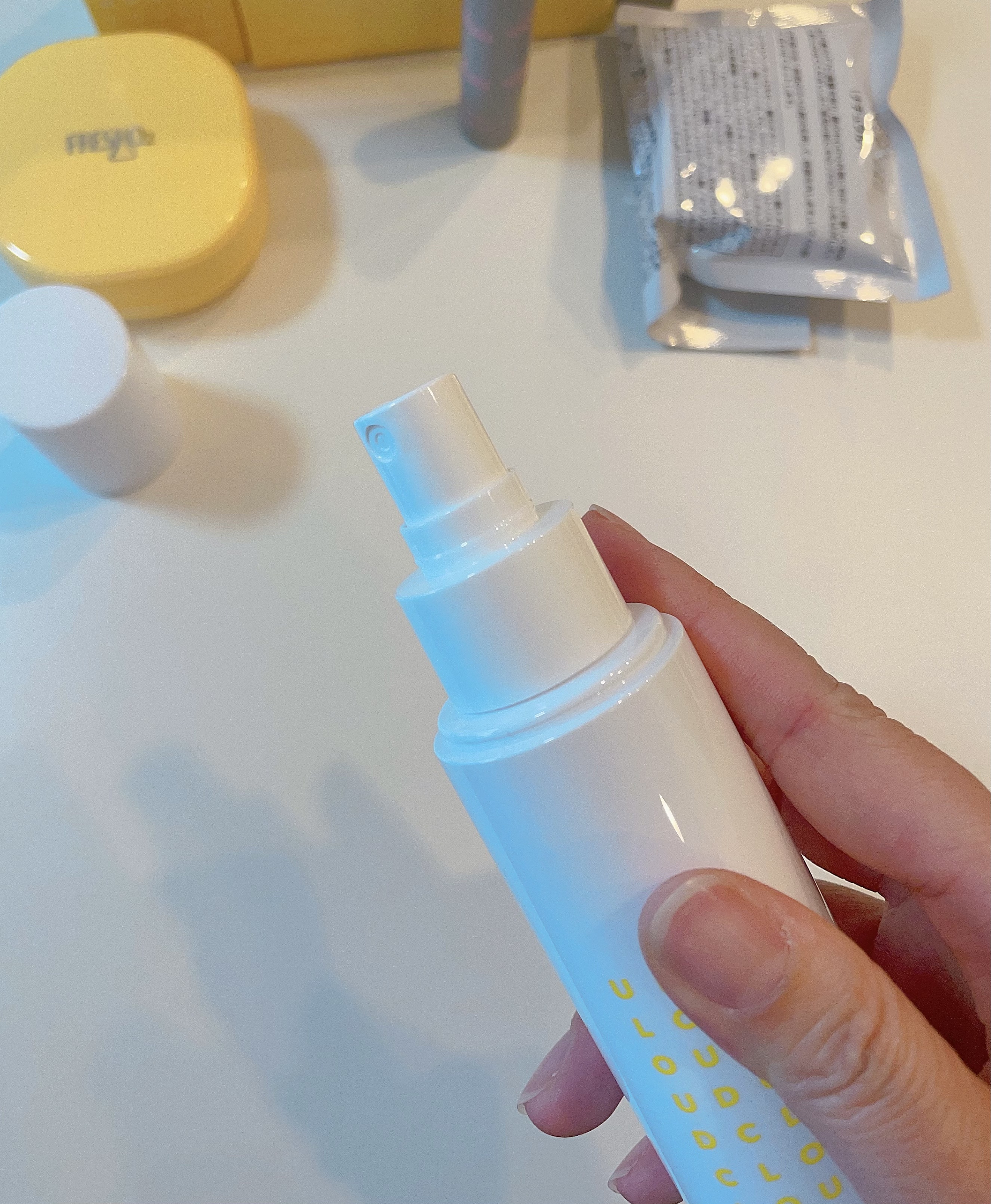 クラウドオールウェイズオン ハイドログロー メイクキー プミスト/FRESHO2/フィックスミストを使ったクチコミ（2枚目）