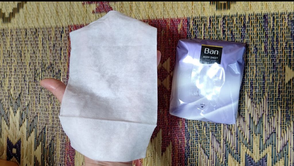 さっぱり感PREMIUMシート パウダーinタイプ  クリーンソープの香り/Ban/デオドラント・制汗剤を使ったクチコミ（2枚目）