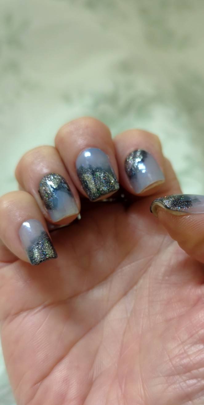 ネイルホリック Flower Layered color BL935 アヤメ/ネイルホリック/マニキュアを使ったクチコミ（2枚目）