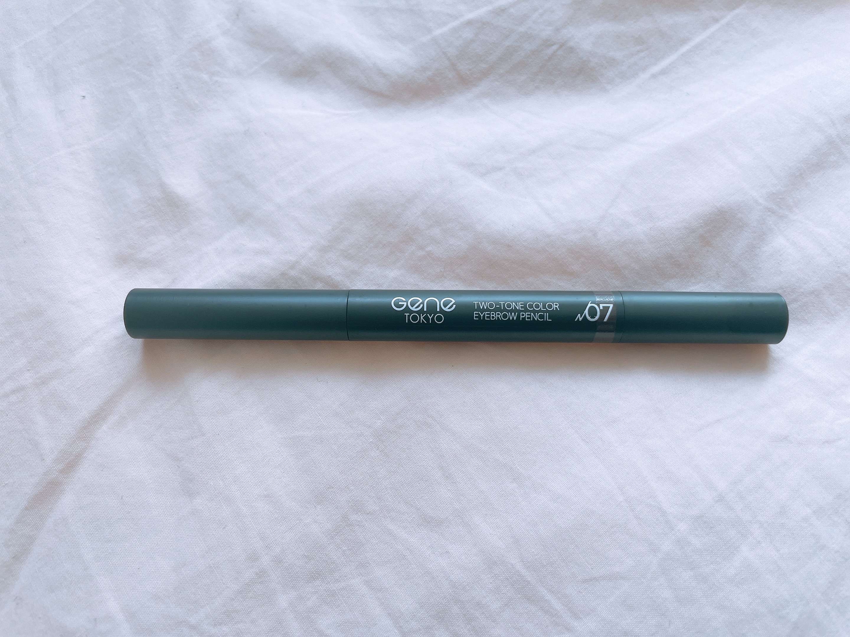 ツートンカラーアイブロウペンシル 07 黒髪に/GENE TOKYO/アイブロウペンシルを使ったクチコミ（2枚目）