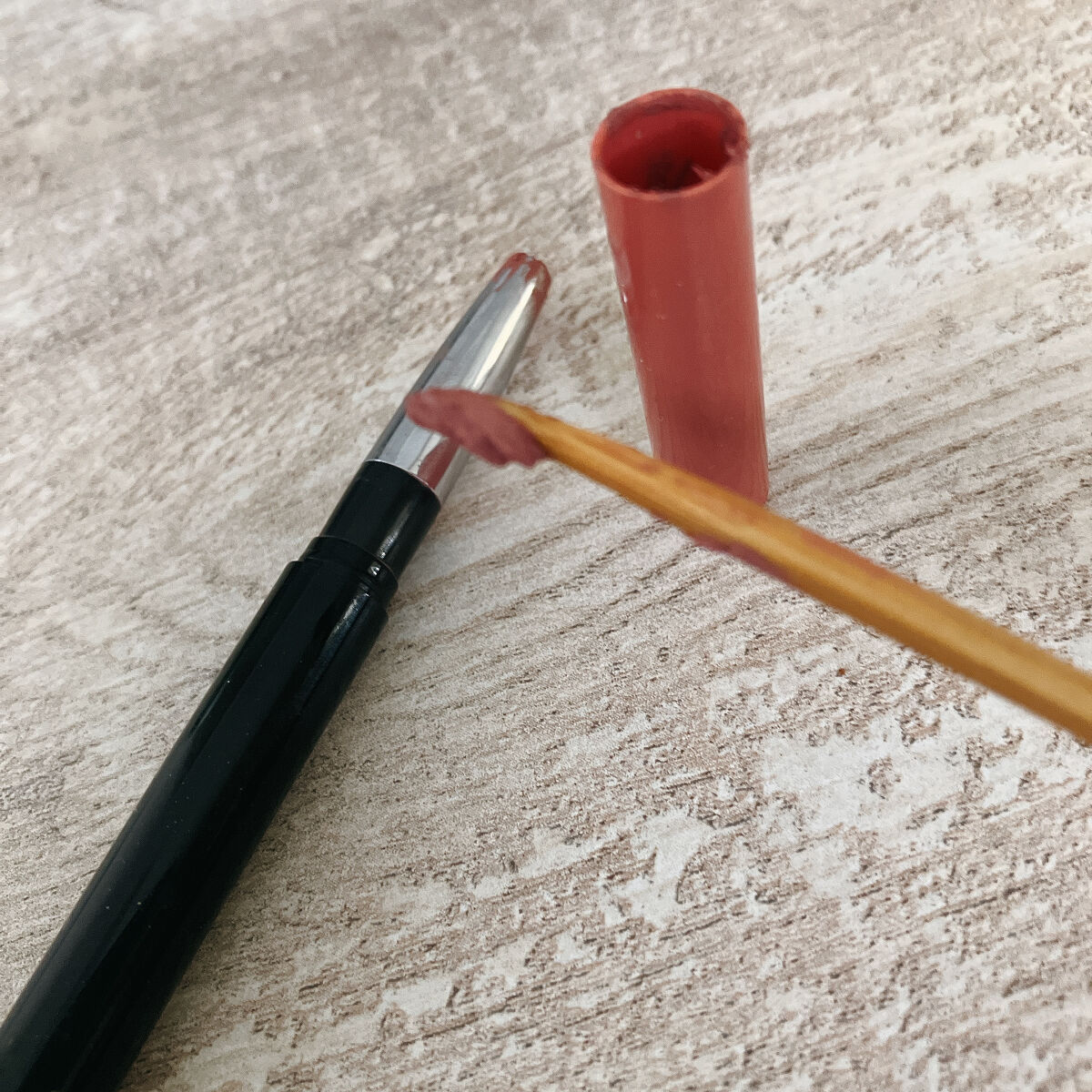 エグザジェレート リップライナーペンシル/リンメル ロンドン/リップライナーを使ったクチコミ（3枚目）