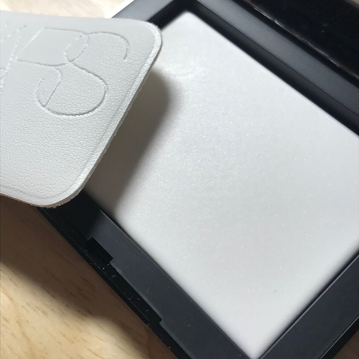 ライトリフレクティングセッティングパウダー プレスト N/NARS/プレストパウダーを使ったクチコミ(3枚目)