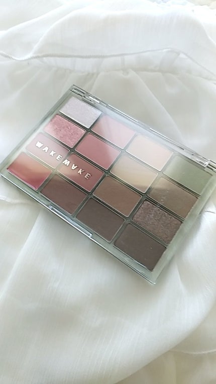 ソフトブラーリングアイパレット/wakemake/アイシャドウパレットを使ったクチコミ(1枚目)