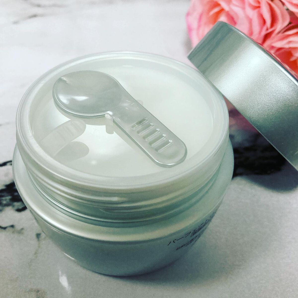 パーフェクトワン 薬用ホワイトニングジェル/パーフェクトワン/オールインワン化粧品を使ったクチコミ(2枚目)