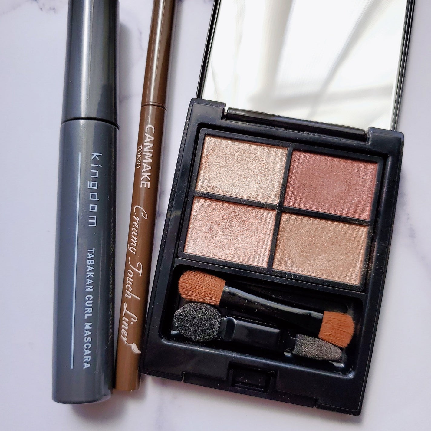 ミネラルクラッシィシャドー/エトヴォス/アイシャドウパレットを使ったクチコミ(1枚目)