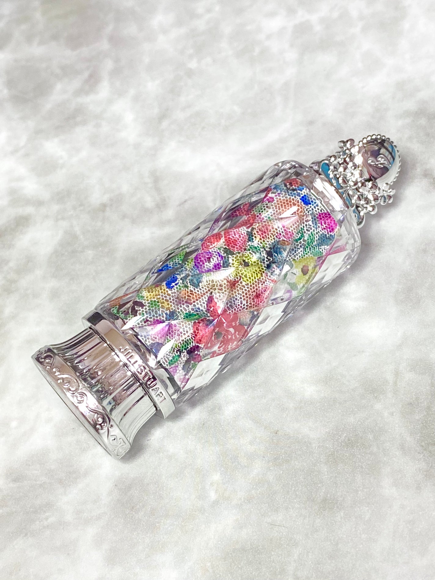 ブルーム リップ キャンディ ブリスフルブーケ|JILL STUARTの ブルーム リップ キャンディ ブリスフルブーケ|JILL STUARTの