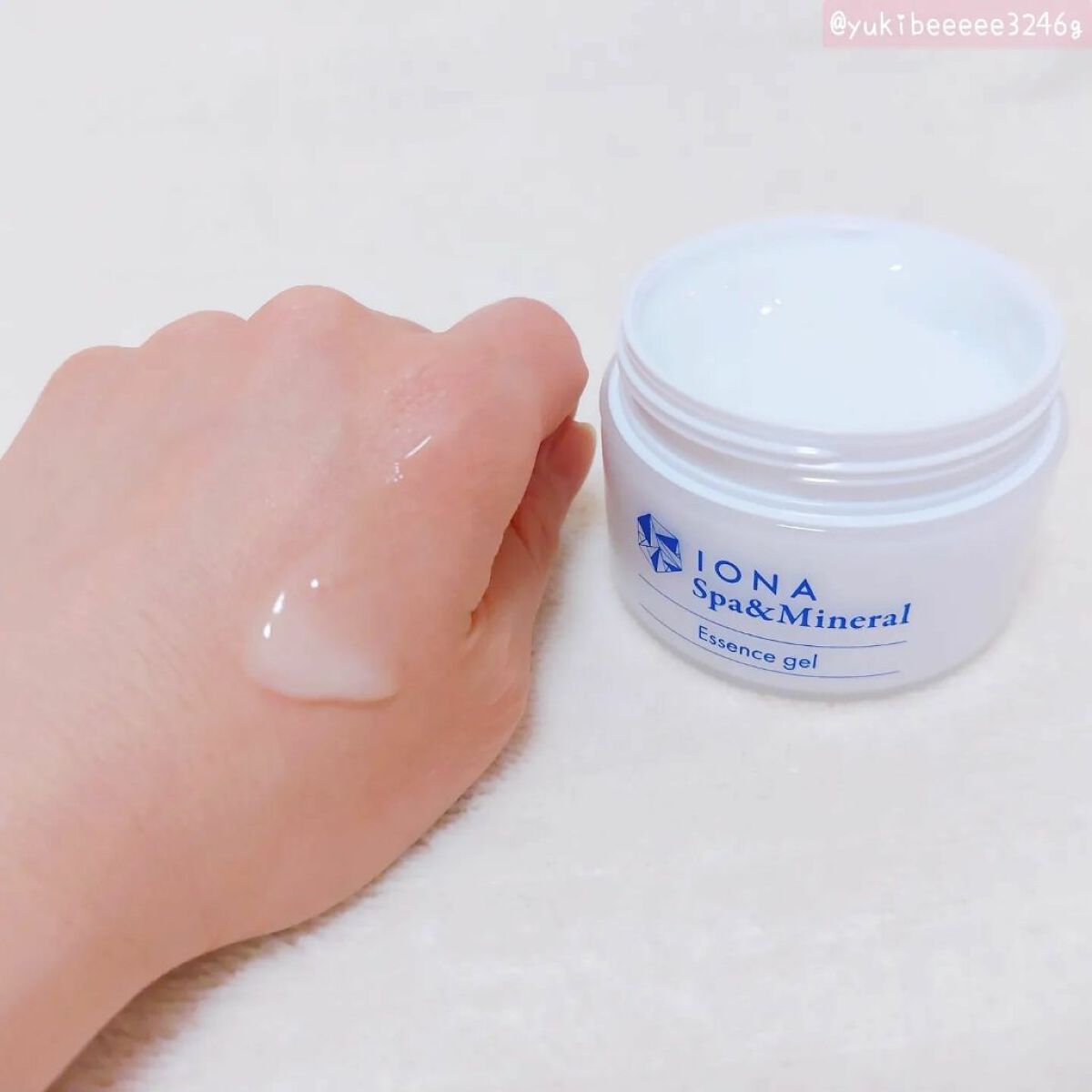 エッセンス ジェル/イオナ スパ&ミネラル/オールインワン化粧品を使ったクチコミ(3枚目)