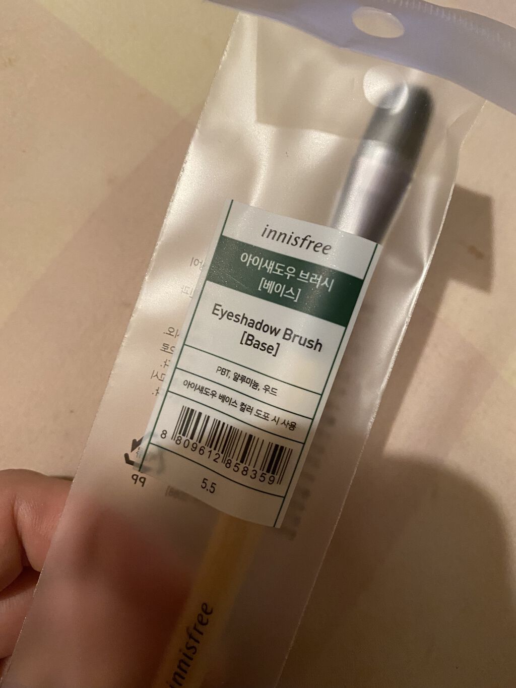 アイシャドウブラシ/innisfree/メイクブラシを使ったクチコミ（2枚目）