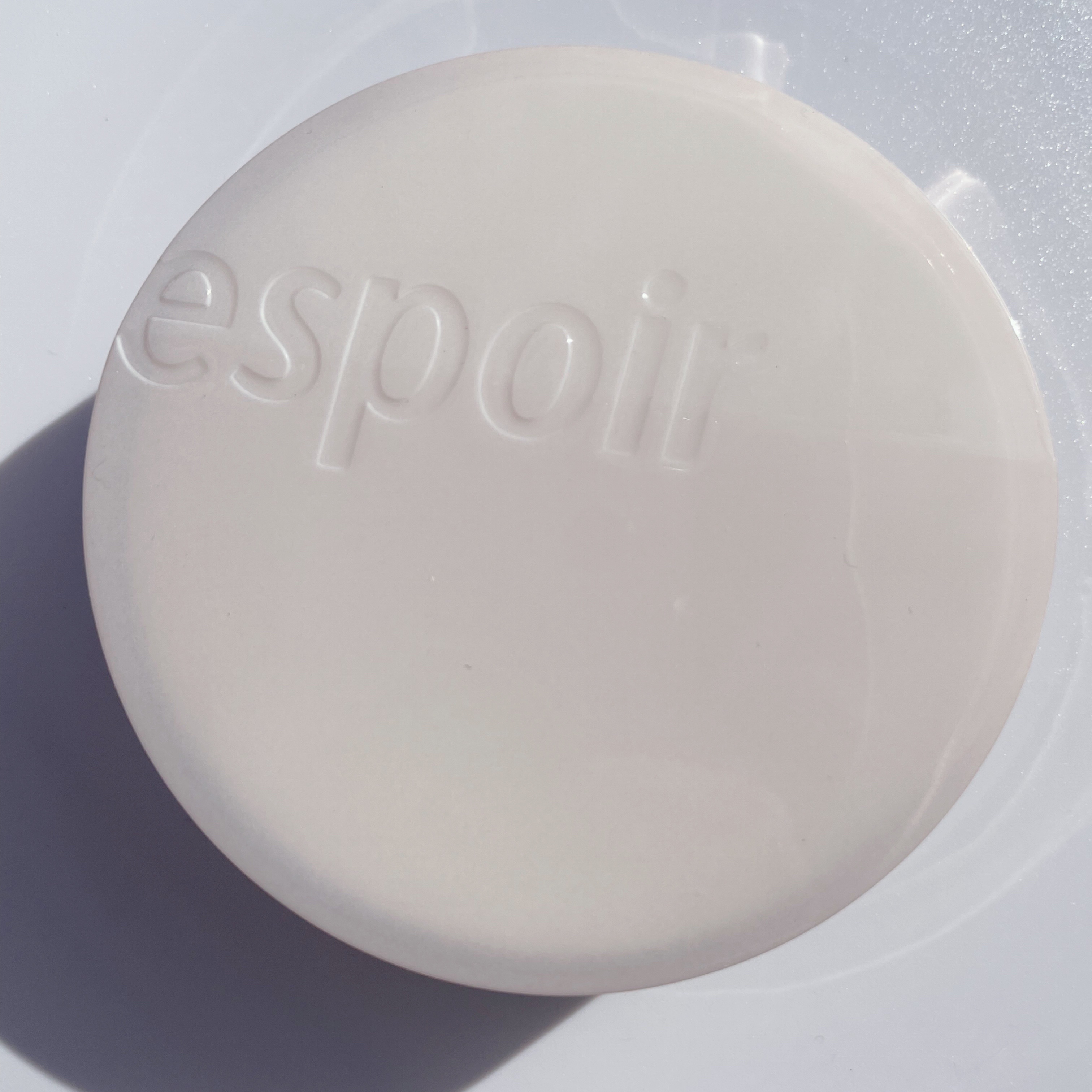 プロテーラービーグロウクッションニュークラス ゴールデンアワーエディション[SPF42PA++]/espoir/クッションファンデーションを使ったクチコミ（1枚目）