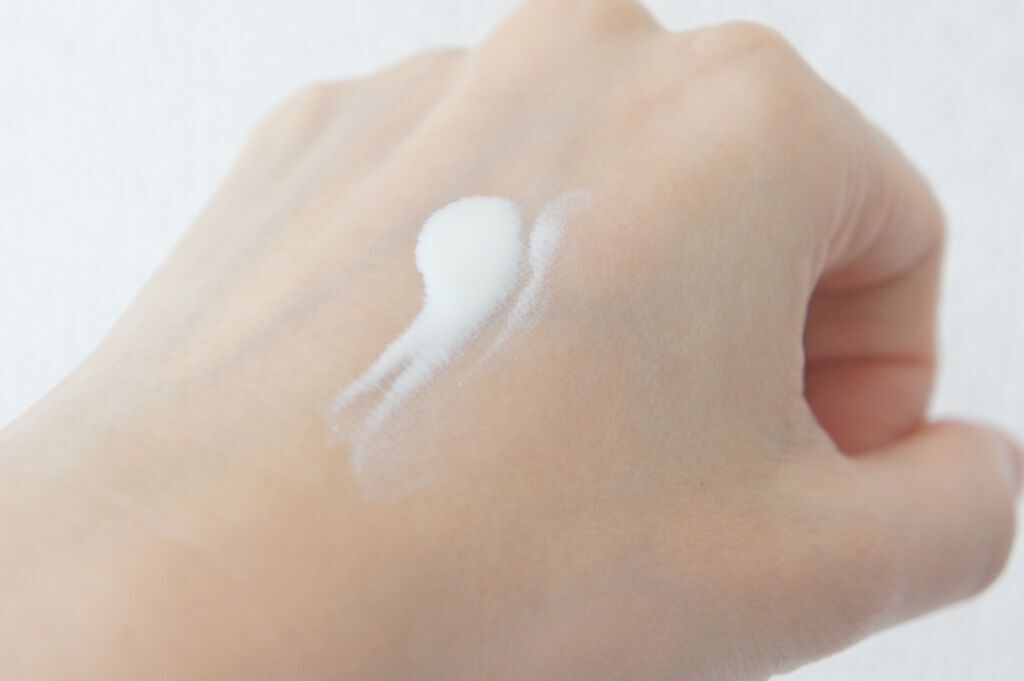 エタリテ デュアル プロテクト フォース50N/シャルレ/日焼け止め・UVケアを使ったクチコミ(3枚目)