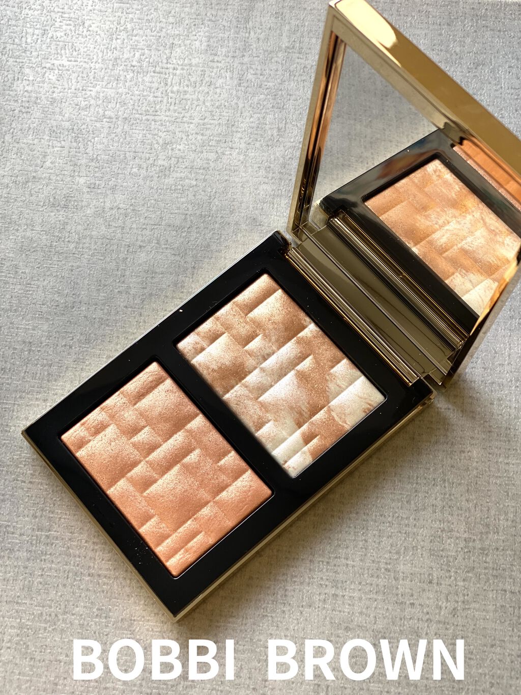 ハイライティング パウダー デュオ(LOVES RADIANCE COLLECTION)/BOBBI BROWN/パウダーハイライトを使ったクチコミ（2枚目）