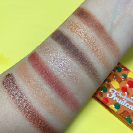 フォビドゥン フルーツケーキ ミニ アイシャドウ パレット/Too Faced/アイシャドウパレットを使ったクチコミ(9枚目)