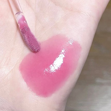 グラスティングカラーグロス/rom&nd/リップグロスを使ったクチコミ(4枚目)