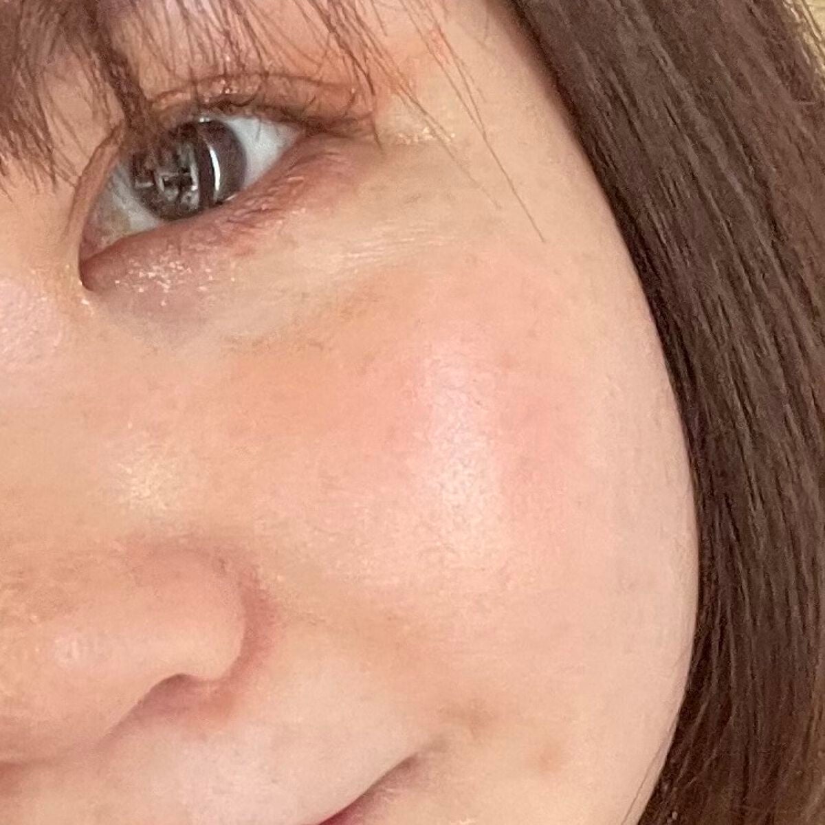 オーロラライズグロウハイライター/KATE/パウダーハイライトを使ったクチコミ(4枚目)