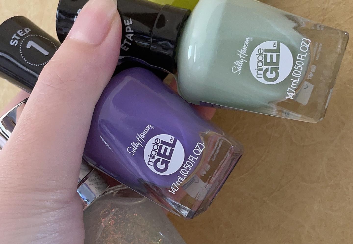 ジェルフィニッシュトップコート 106 ユニコーン/サリーハンセン/ジェルネイルを使ったクチコミ（2枚目）