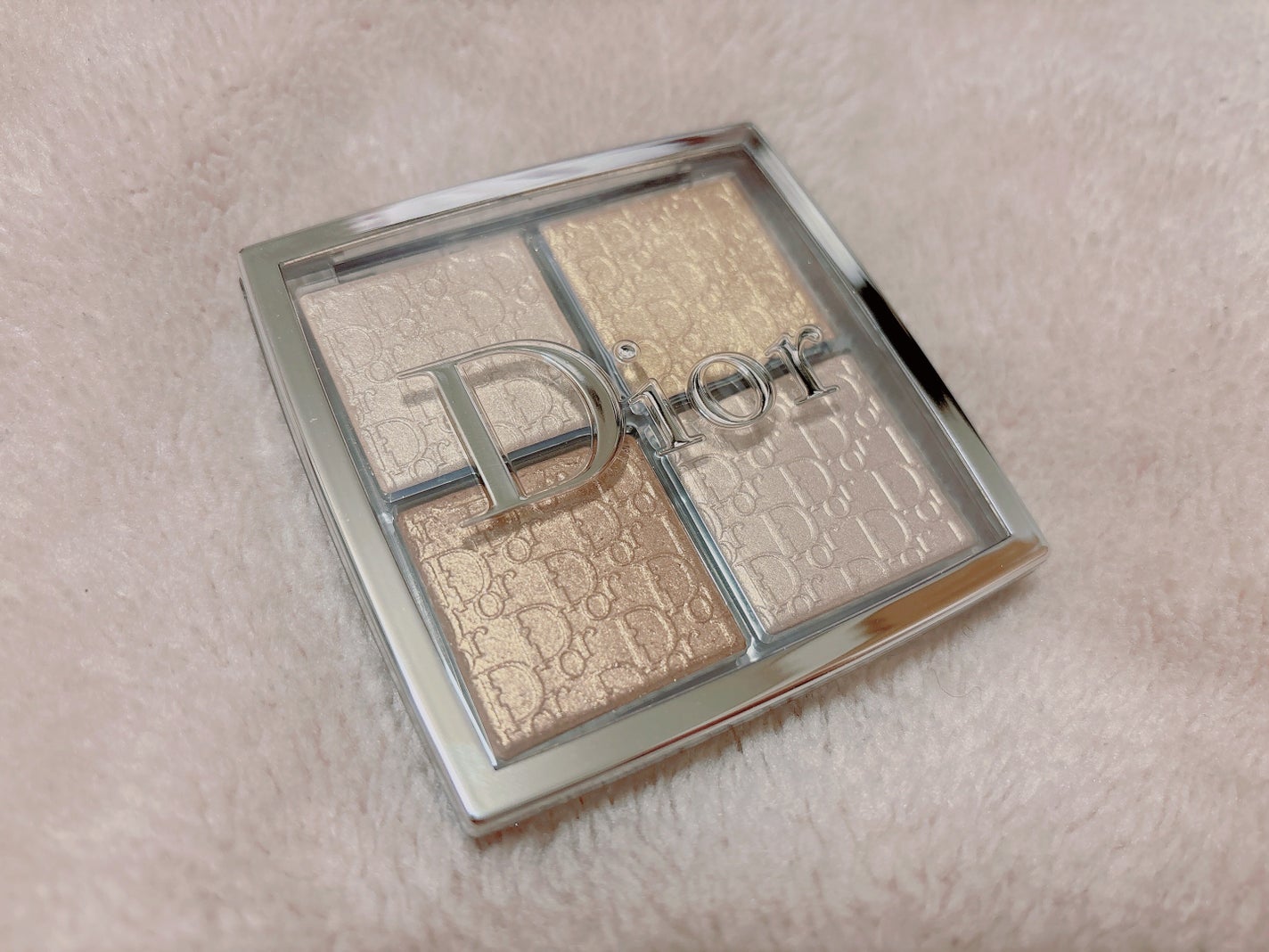 ディオール バックステージ フェイス グロウ パレット/Dior/ハイライトを使ったクチコミ(1枚目)