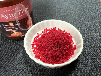 アーユルタイム バランスデイ バスソルト フランキンセンス&サンダルウッドの香り/バスクリン/無機塩系入浴剤を使ったクチコミ(4枚目)