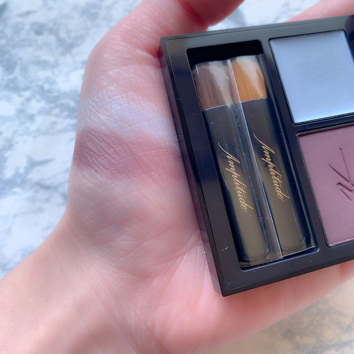 コンスピキュアス ダブルアイズ 14 ディープパープル/Amplitude/アイシャドウパレットを使ったクチコミ（3枚目）