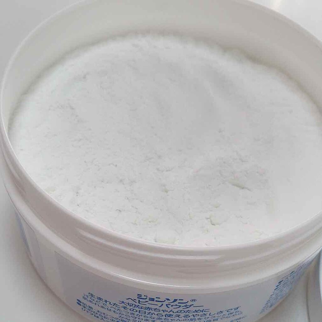 ジョンソン ベビーパウダー/ジョンソンベビー/ボディパウダーを使ったクチコミ（2枚目）