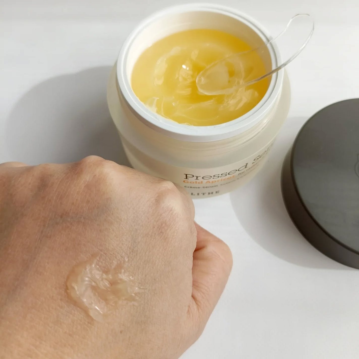 Pressed Serum Gold Apricot/BLITHE/美容液を使ったクチコミ(4枚目)