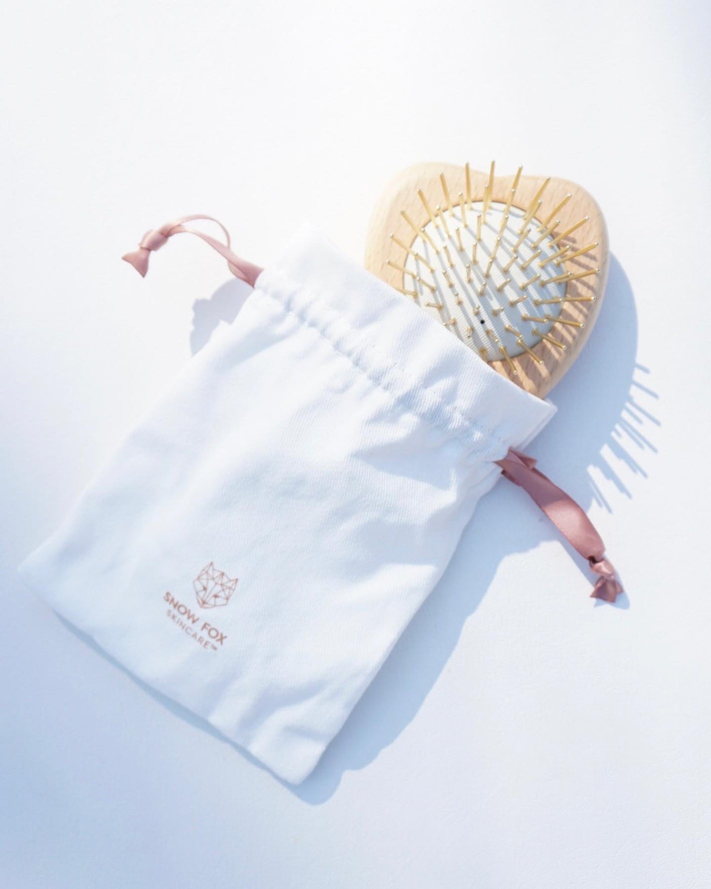 プレミアム FOX カッサ ウッド ミニハート ヘアブラシ/SNOW FOX SKINCARE/ヘアブラシを使ったクチコミ(2枚目)