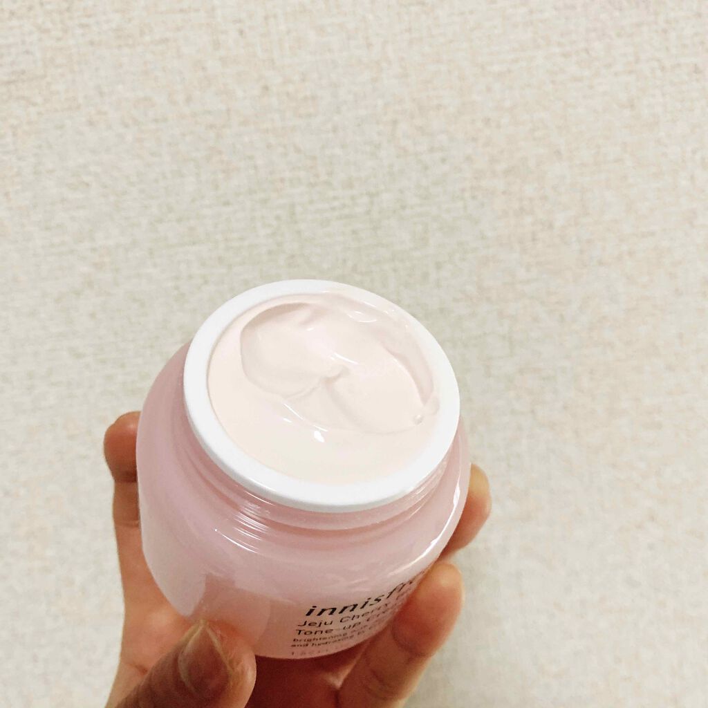 チェジュ チェリーブロッサム トーンアップクリーム/innisfree/化粧下地を使ったクチコミ（2枚目）