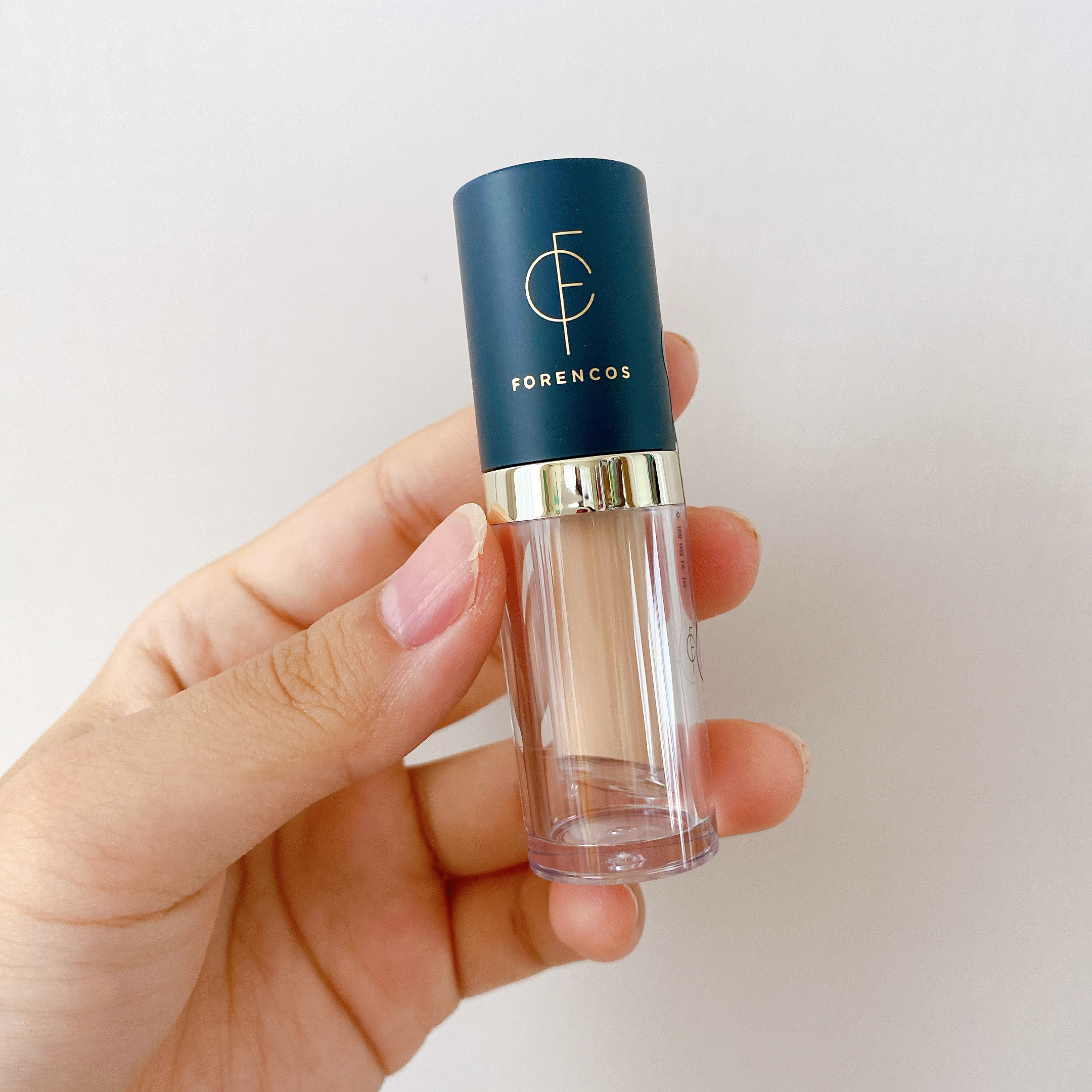 タトゥーウォータープルーフスカーコンシーラー 02 ナチュラルベージュ/フォレンコス/リキッドコンシーラーを使ったクチコミ（1枚目）