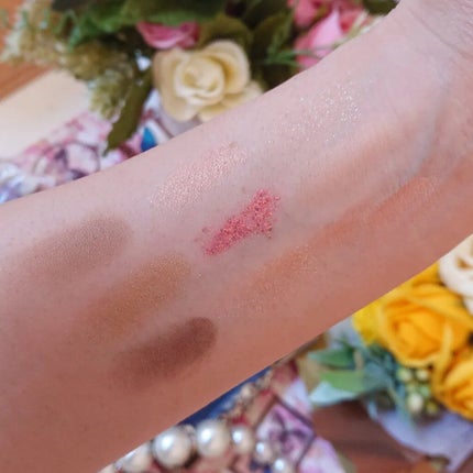 グリッターペディアアイパレット/unleashia/アイシャドウパレットを使ったクチコミ(3枚目)