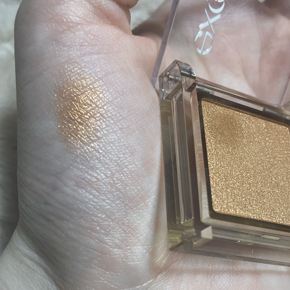 アイプランナー G03 バタースコッチ/excel/単色アイシャドウを使ったクチコミ（2枚目）