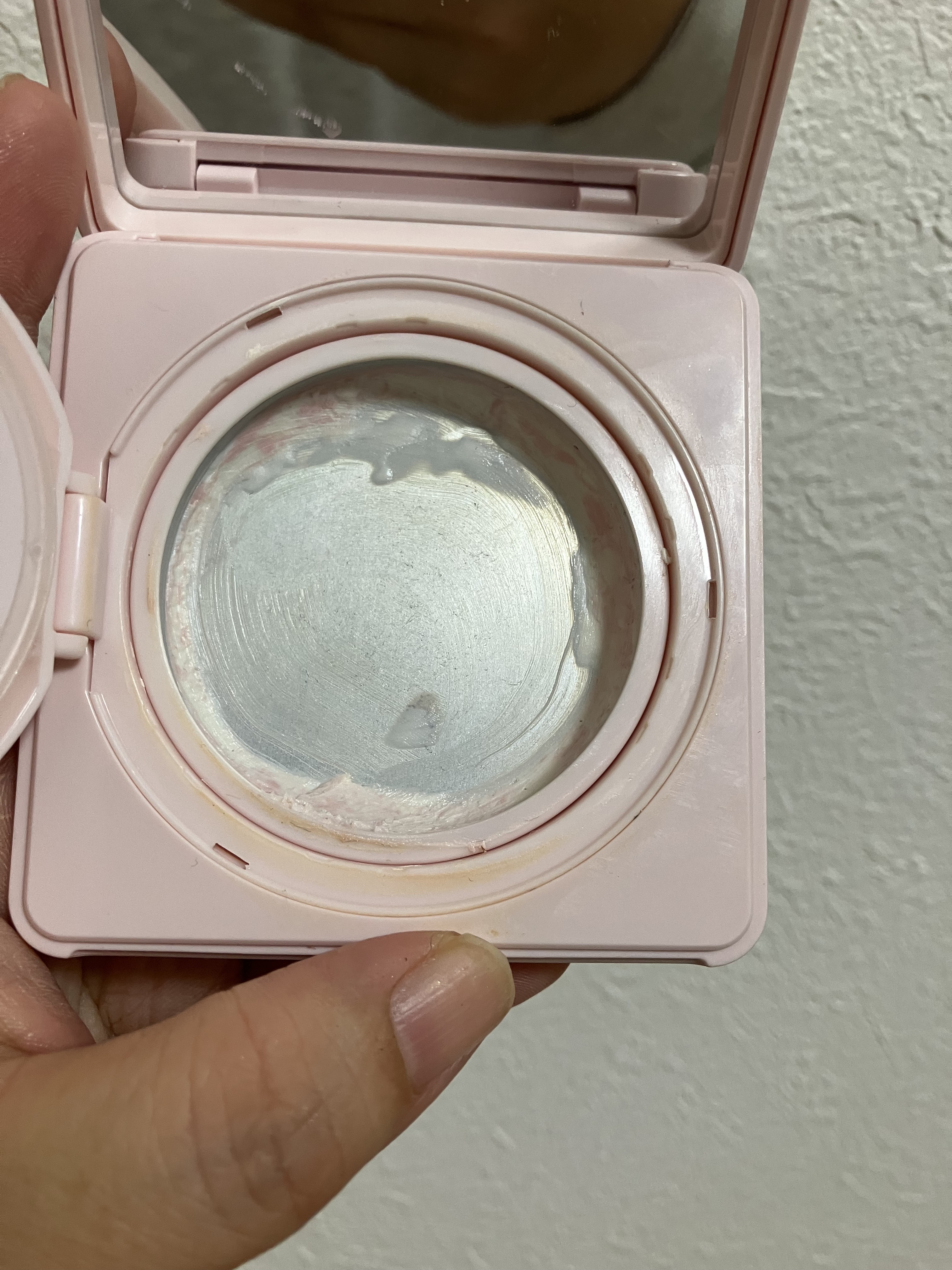 スキン PFCT コンパクト クリーム Ｎ/GIVENCHY/化粧下地を使ったクチコミ（2枚目）