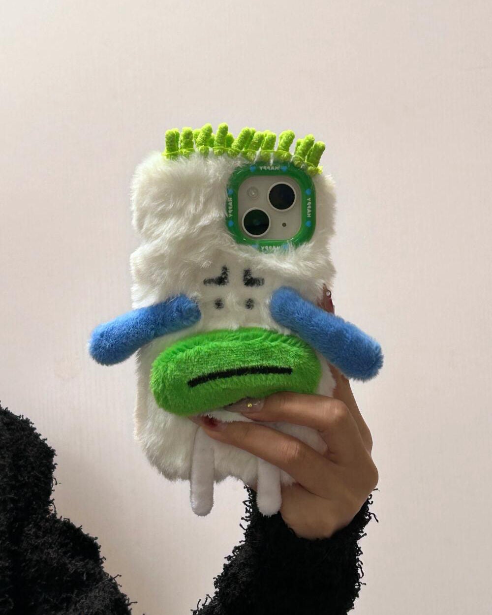 ケース大好きっ子 on LIPS 「1つ?それとも2つ?#iPhoneケース#購入品#人気#コレク..」(1枚目)