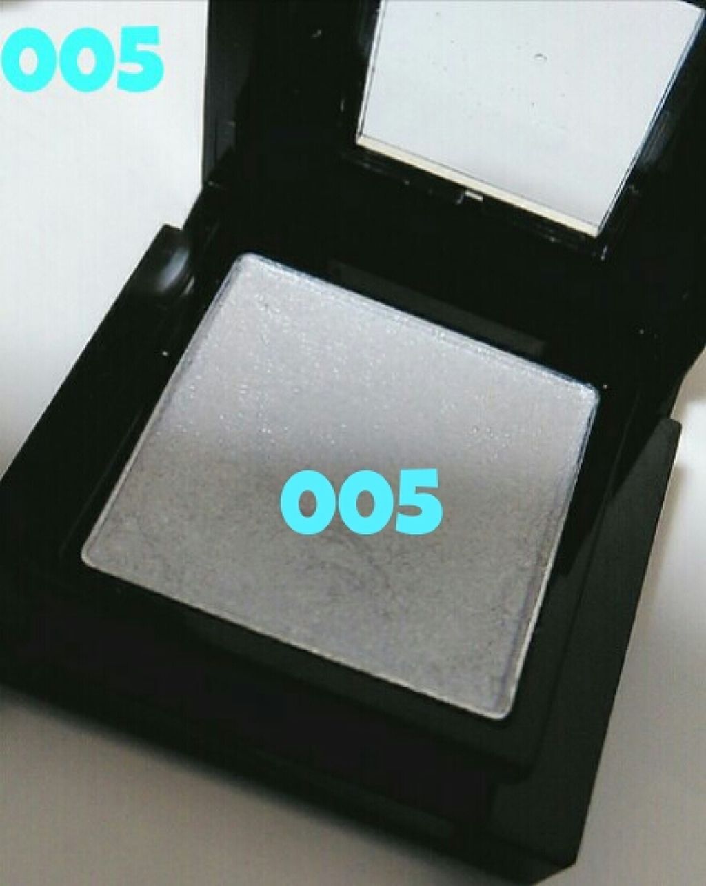 ヴィセ アヴァン シングルアイカラー/Visée/単色アイシャドウを使ったクチコミ(1枚目)