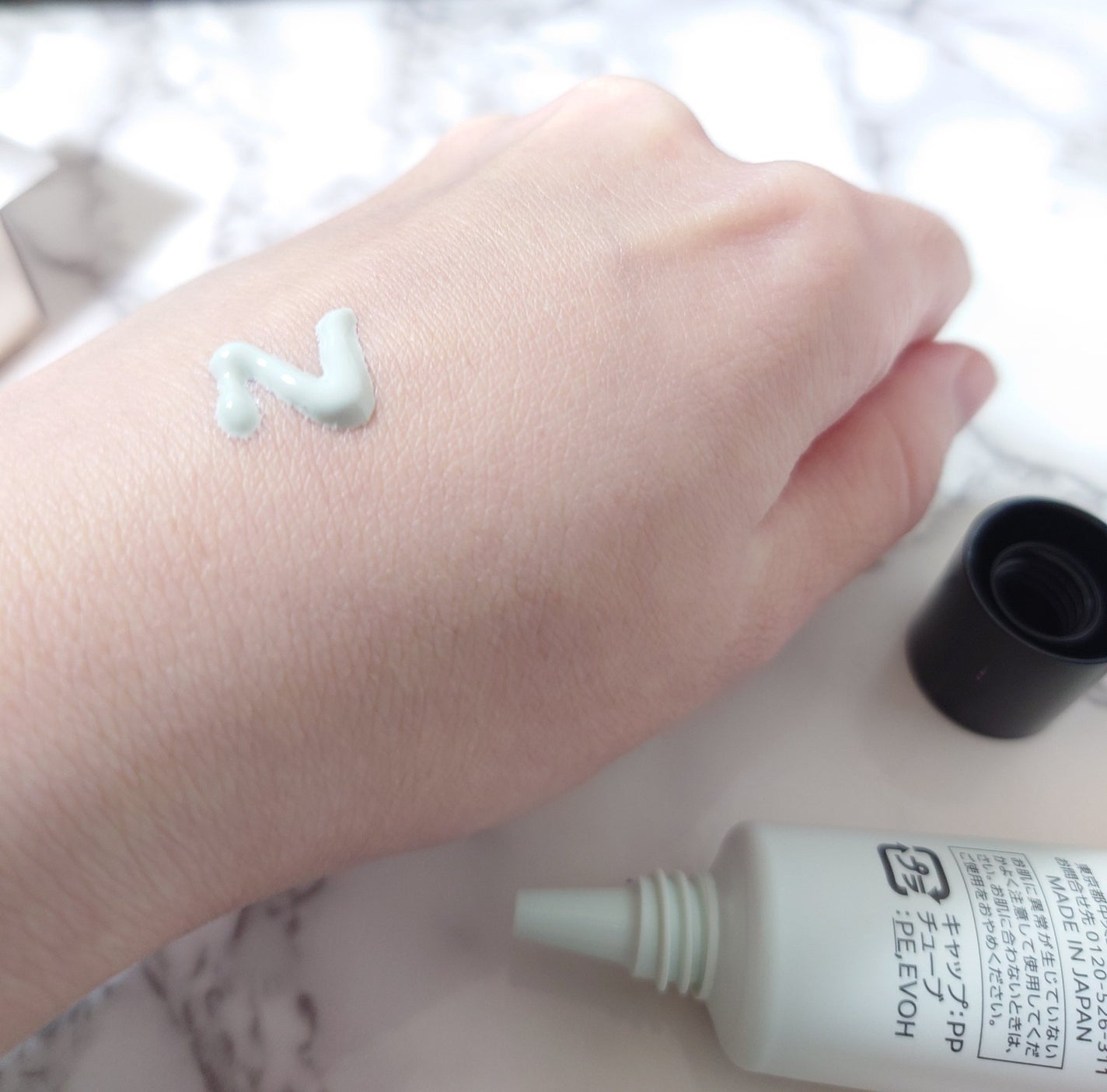 トーンアップ スキン デザイナー/Visée/化粧下地を使ったクチコミ(2枚目)