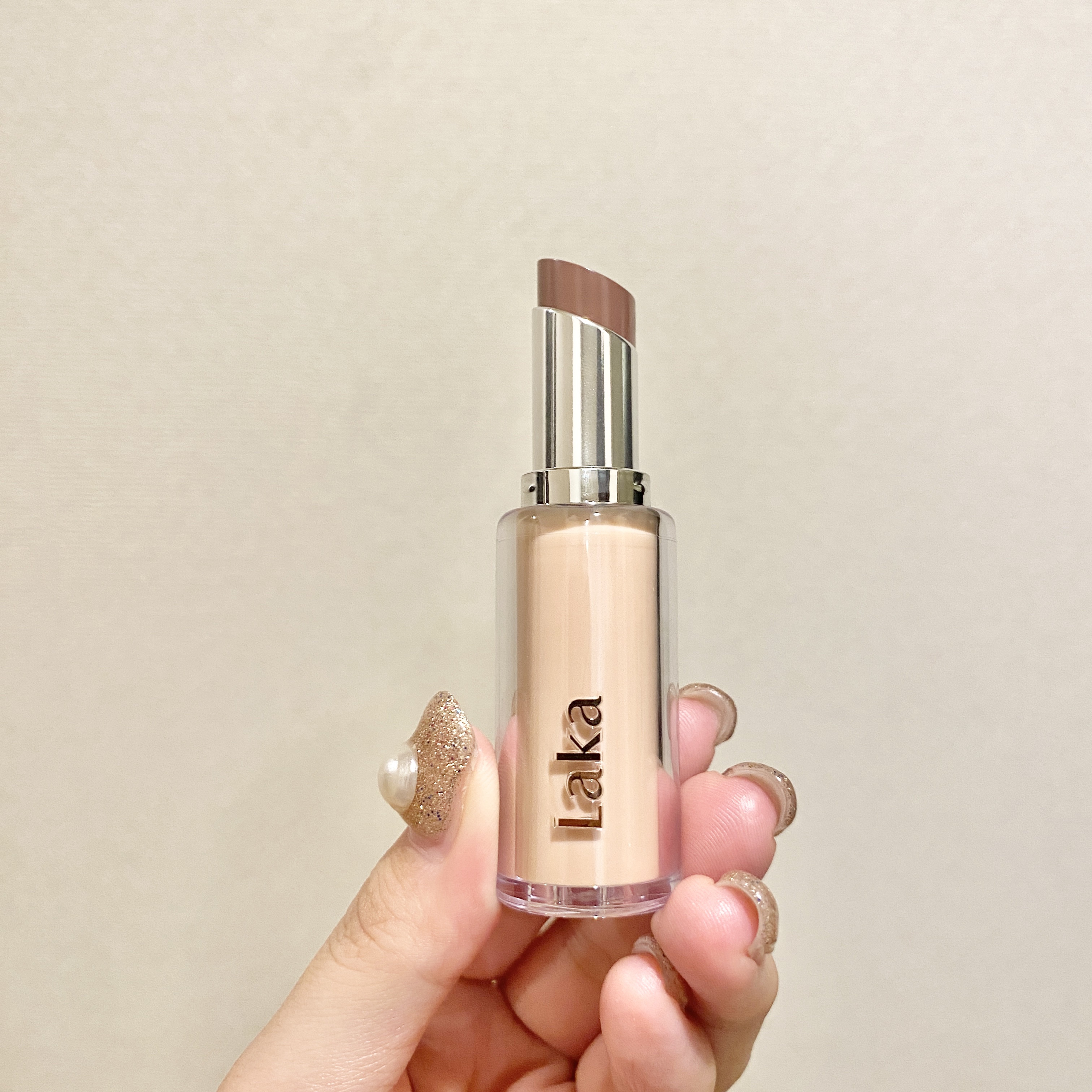 ボンディンググロウリップスティック/Laka/口紅を使ったクチコミ（2枚目）