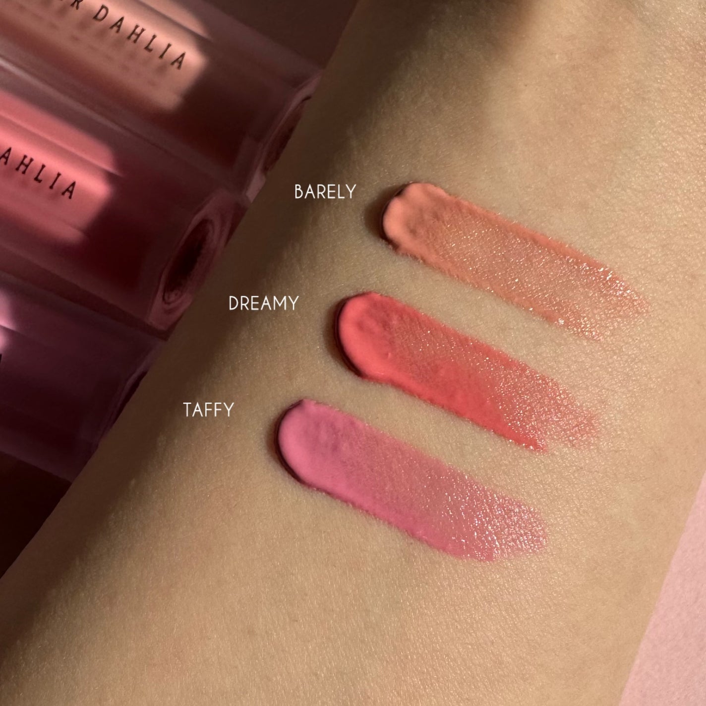 ペタルドロップリキッドブラッシャー/DEAR DAHLIA/リキッドチークを使ったクチコミ(3枚目)