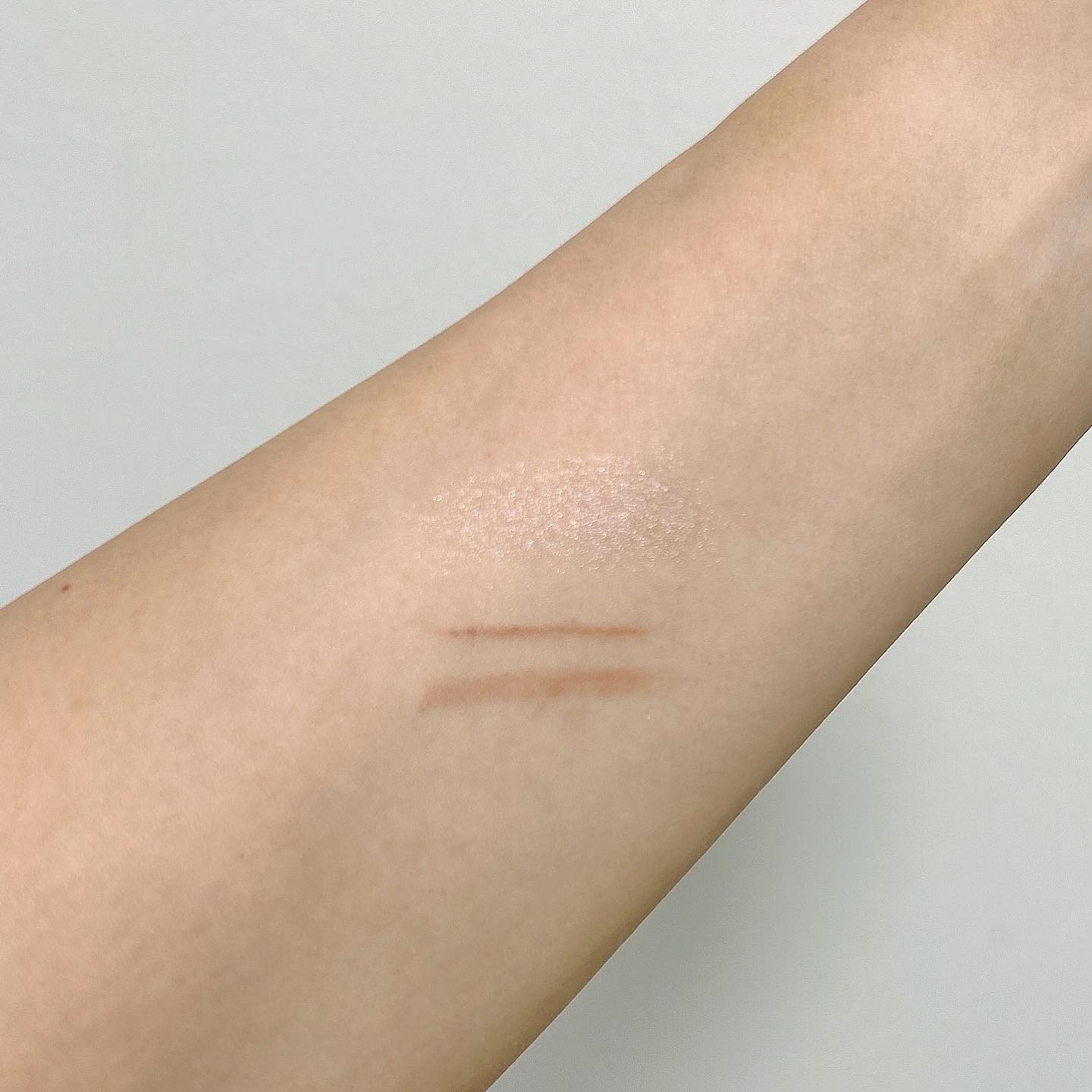 ぷっくりアイカラーペンシル/ミゼルエディ/スティックアイシャドウを使ったクチコミ（3枚目）