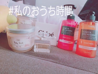 私のおうち美容特集～🥳✨

第１段は🤔
クロエ　オードパルファム　50ml
トップ♡ピオニー、ライチ、フリージア
ミドル♡マグノリア、リリーオブザバレー
ラスト♡アンバー、シダーウッド

清潔感のあるス