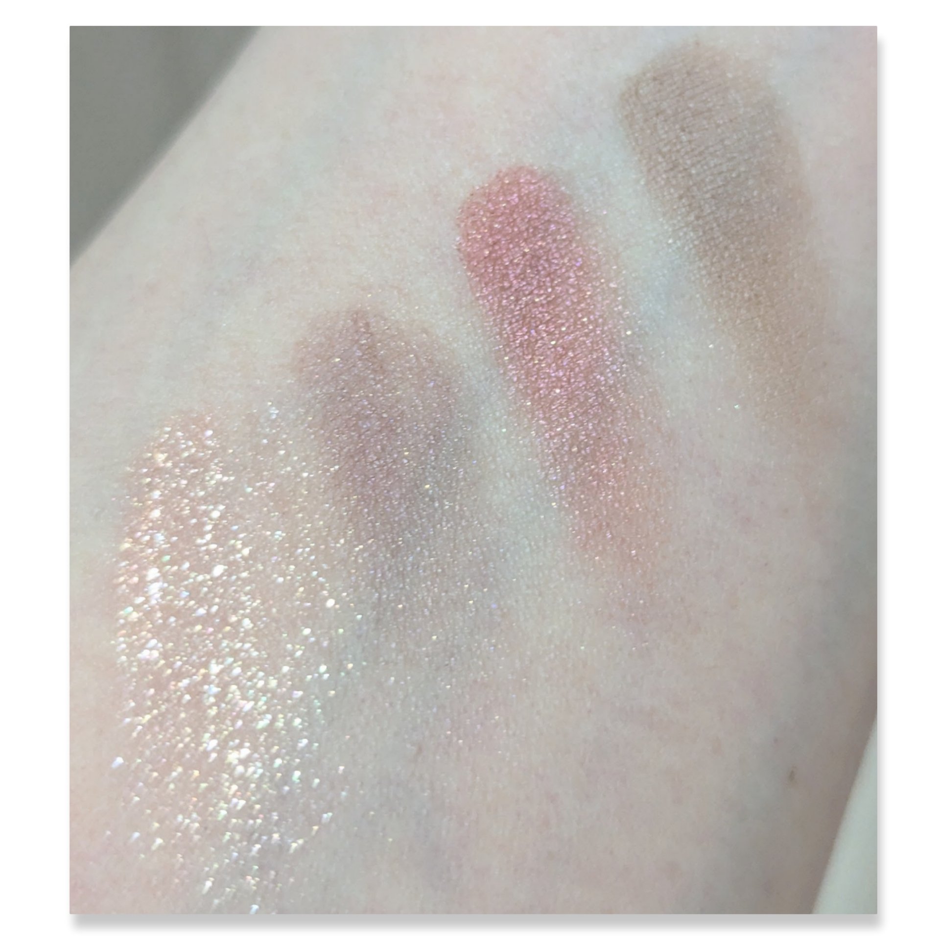 レブロン ダズル アイシャドウ クアッド 009 ゴールデン アンバー/REVLON/アイシャドウパレットを使ったクチコミ（3枚目）