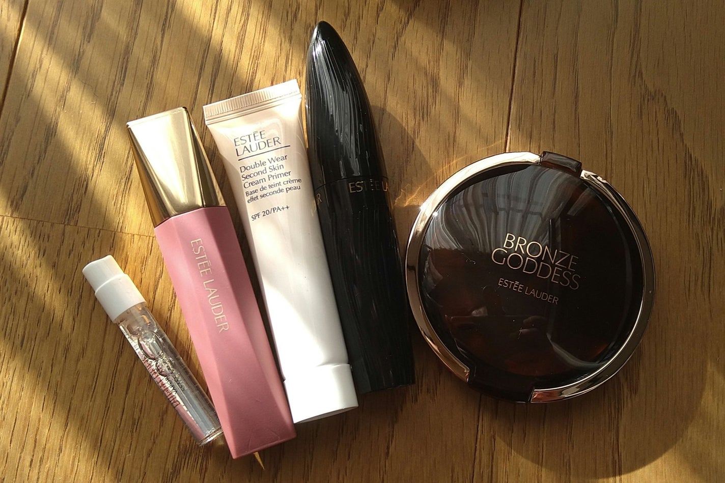 グッド アズ ゴールド 2024/ESTEE LAUDER/その他キットセットを使ったクチコミ(2枚目)