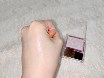 パールグロウニュアンサー/CEZANNE/パウダーハイライトを使ったクチコミ(3枚目)