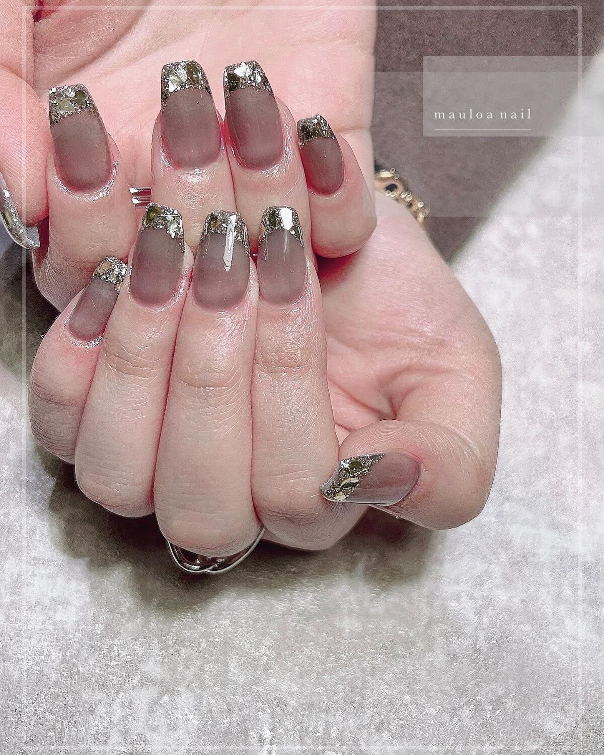 #フレンチネイル,#ネイル,#アートネイル,#パールネイル,#ガラスフレンチネイル,#フレンチネイル,#ブラックネイル,#ミラーフレンチネイル,#ミラーネイル,#手書きアートネイル,#ミラーアートネイル,#パーツネイル,#オフィスネイル,#キルティングネイル,#秋ネイル,#天王寺ネイル,#アニマルネイルのネイルデザイン