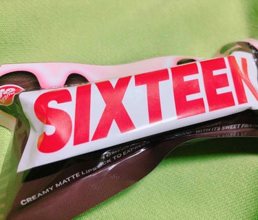 SIXTEEN BRAND R U16 TASTE -EDITION   PINK NOUGAT購入しました！

韓国で人気のマットリップ✨
パッケージがなんかお菓子みたいで可愛い👾
塗るとチョコの匂い