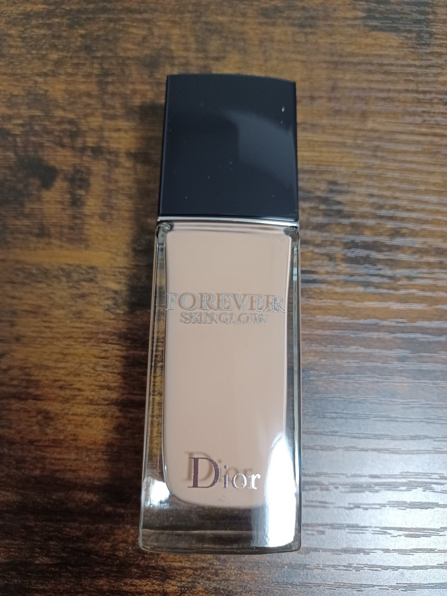 ディオールスキン フォーエヴァー フルイド グロウ/Dior/リキッドファンデーションを使ったクチコミ(2枚目)