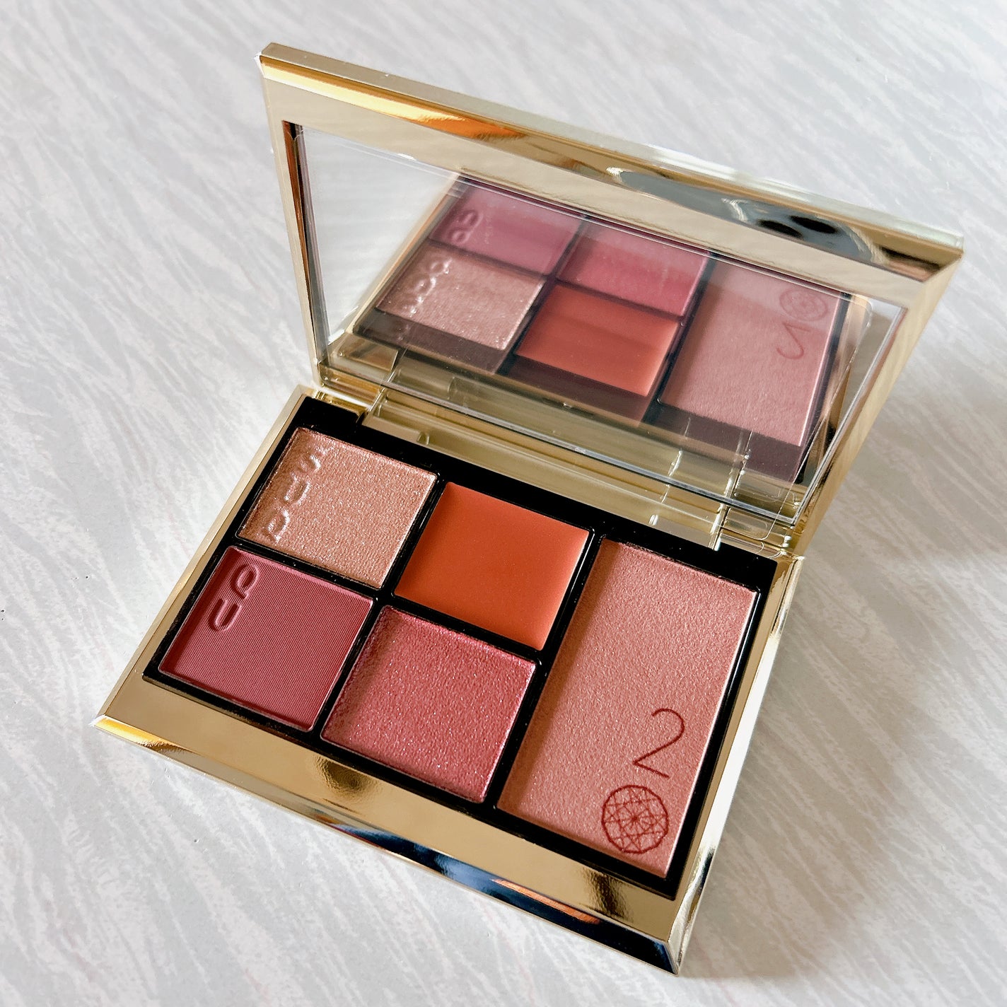 20th アニバーサリー アイ&ブラッシュ コンパクト/SUQQU/アイシャドウパレットを使ったクチコミ(2枚目)