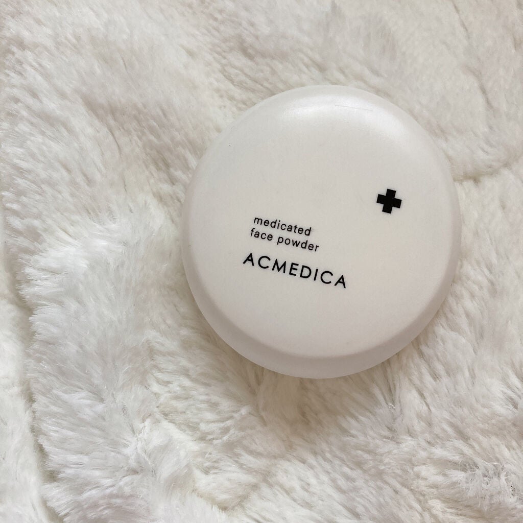 アクメディカ 薬用 フェイスパウダー クリア N/ナリスアップ/プレストパウダーを使ったクチコミ(2枚目)