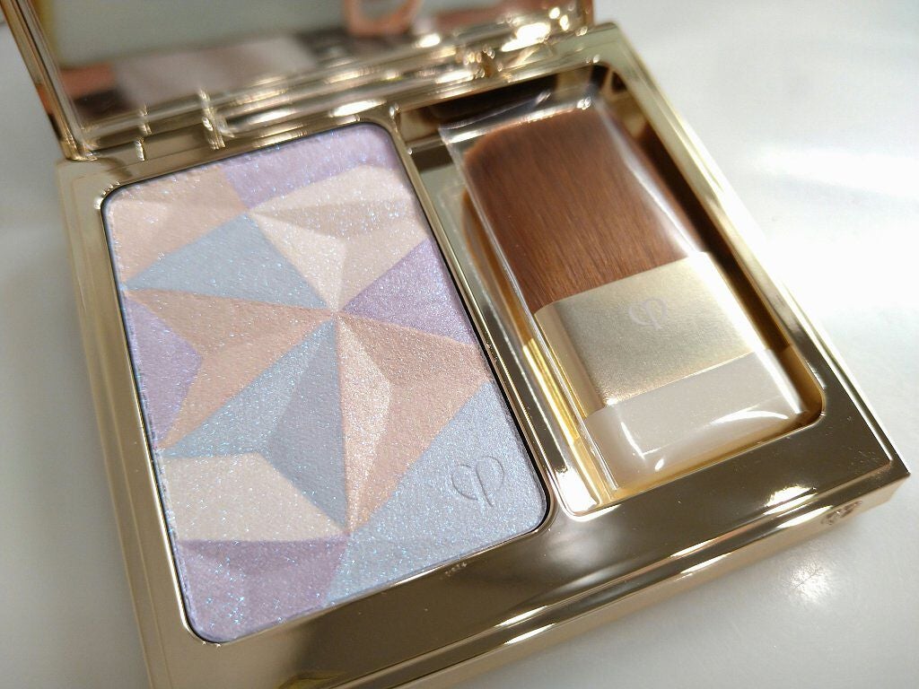 クレ・ド・ポー ボーテ レオスールデクラ/クレ・ド・ポー ボーテ/パウダーハイライトを使ったクチコミ(1枚目)